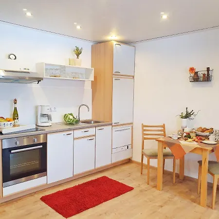 Sonnenblick Apartment *